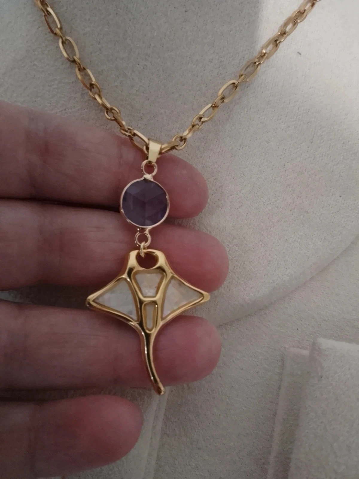 Collier raie en nacre naturelle et pierre améthyste – photo 2
